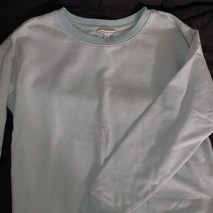 American Eagle crew neck sweater.